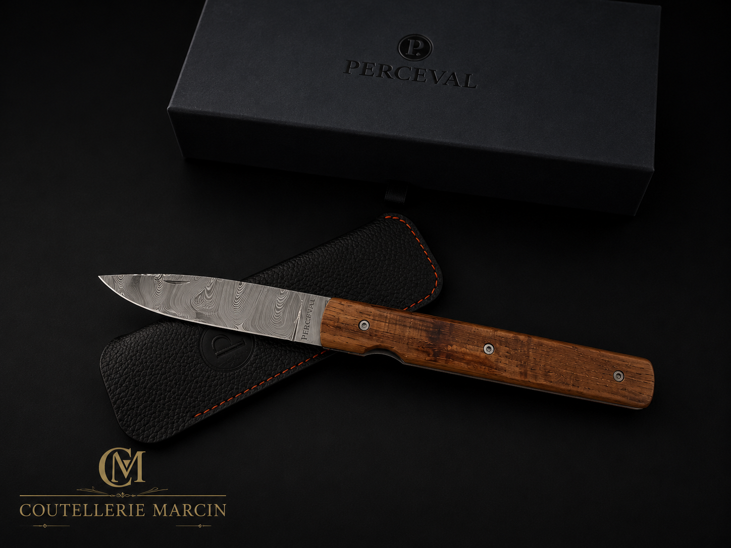 Couteau de poche Perceval Le Français avec lame Damasteel®, manche en fût de chêne et système liner-lock fabriqué en France